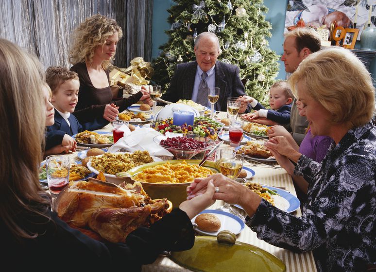 10 Thanksgiving Day Traditions To Start In 2024