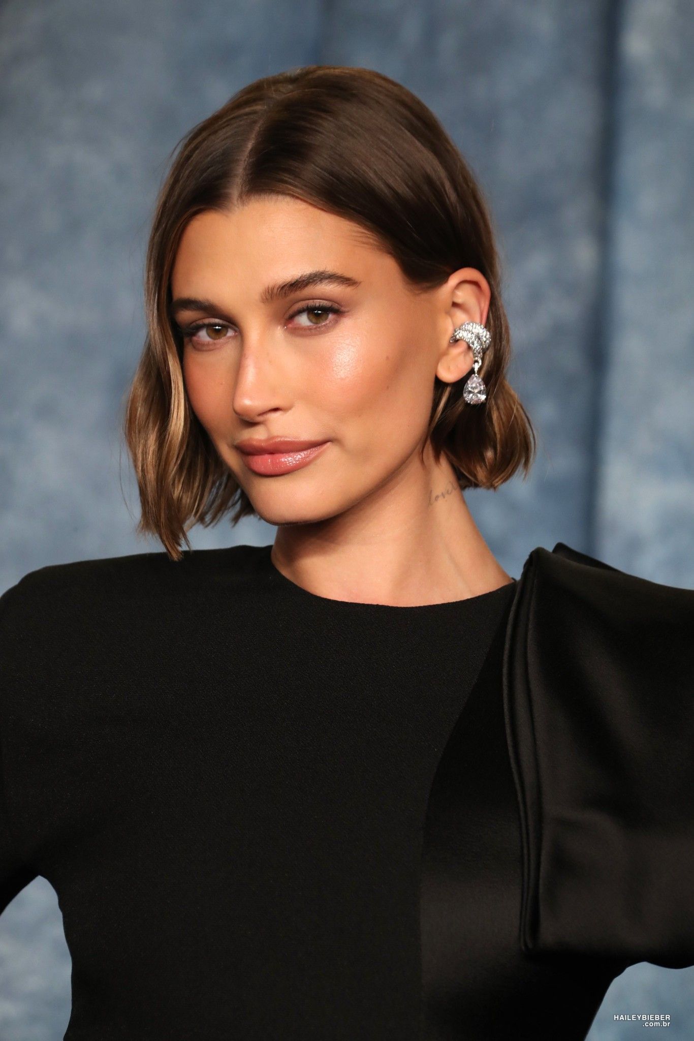 Hailey Bieber S New Bob Proves Why A Fresh Cut Is Worth A Thousand